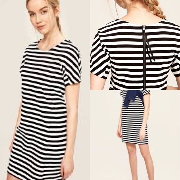 Lole Dresses & Skirts - Lole black and Off white striped short sleeve “selah” shift Dress